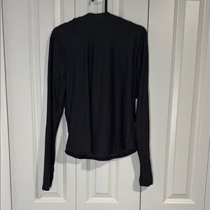 Old Navy Black Long Sleeve hooded long sleeve top